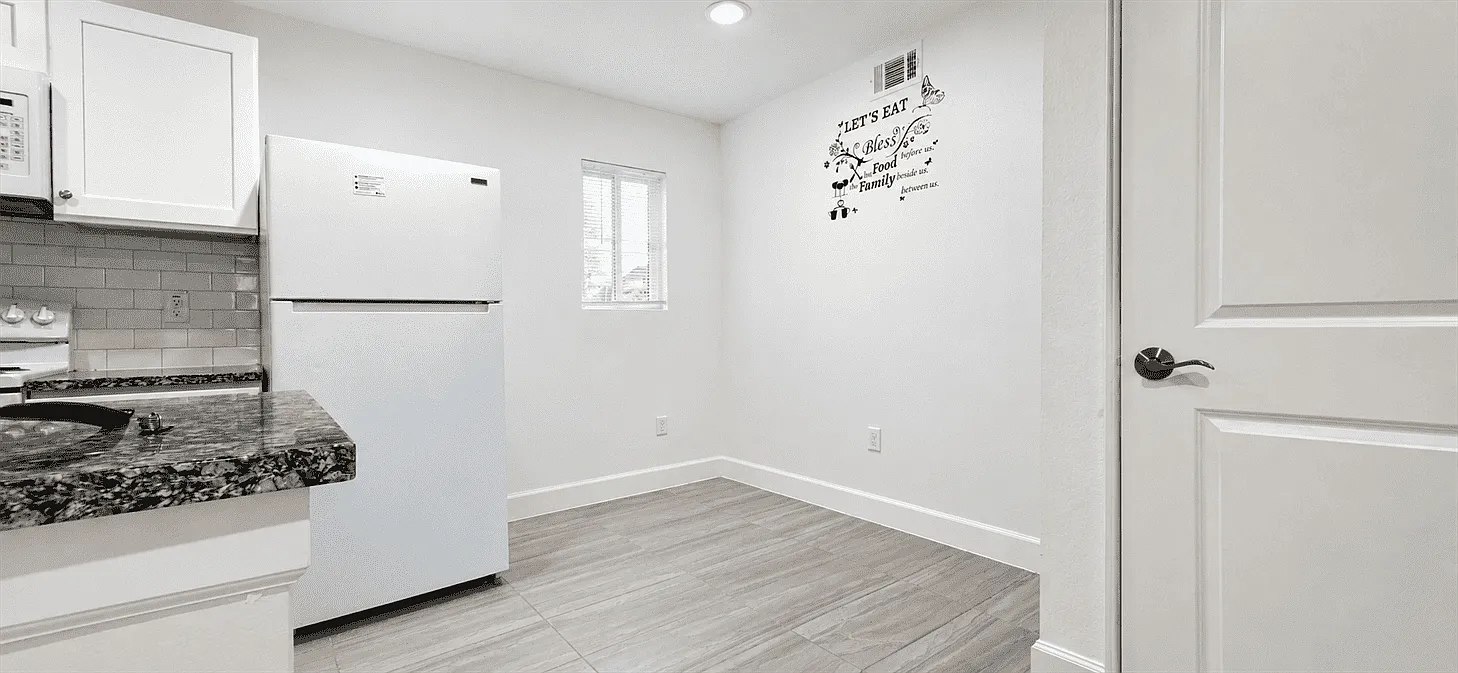 1 bed, 800 sqft, $999 — Photo 2