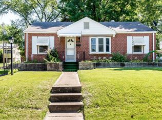 3546 San Jose Ln, Saint Ann, MO 63074