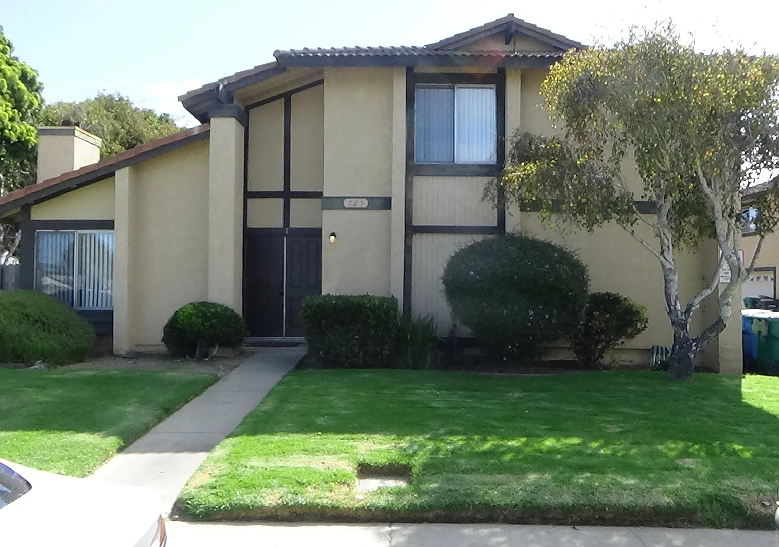 3 bed, 2.5 bath, 1040 sqft, $2,800 — Photo 1