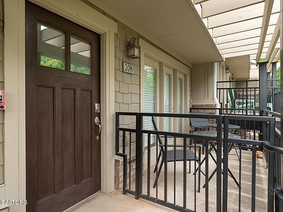 4th image of 3950 Cherokee Woods Way