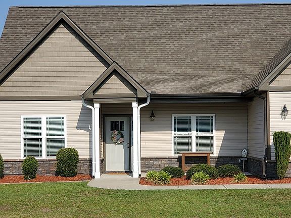 2nd image of 301 Aarons Pl