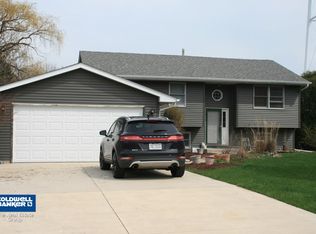 1008 Bonita Ln, McHenry, IL 60050
