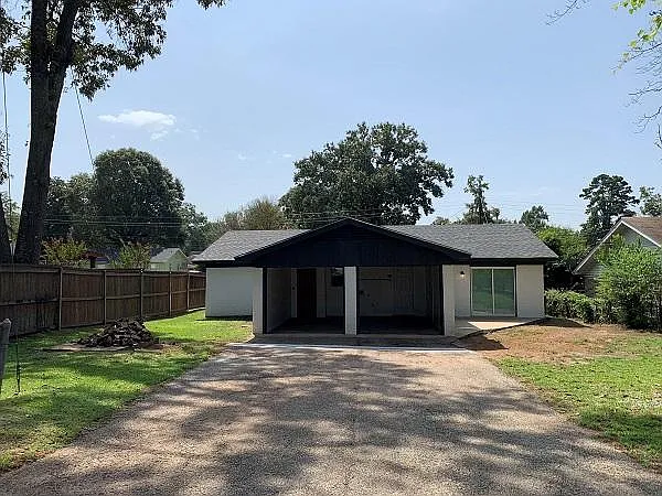 409 E Emory St — Photo 20
