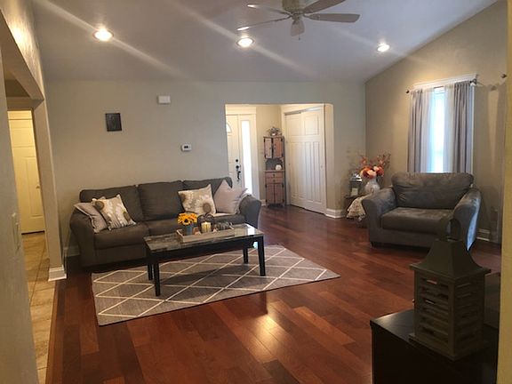 5th image of 404 Wimbledon Dr