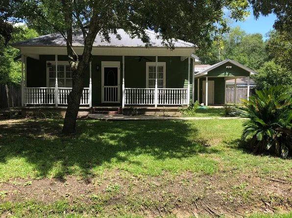 2520 N 11th St, Ocean Springs, MS 39564