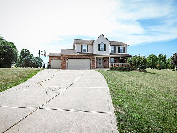 2nd image of 4901 Meadowgrove Dr NW