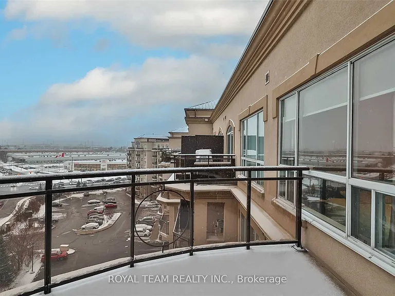 2 Maison Parc Ct #808 — Photo 14