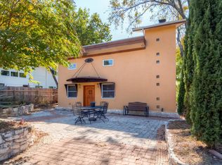 2105 E 9th St, Austin, TX 78702