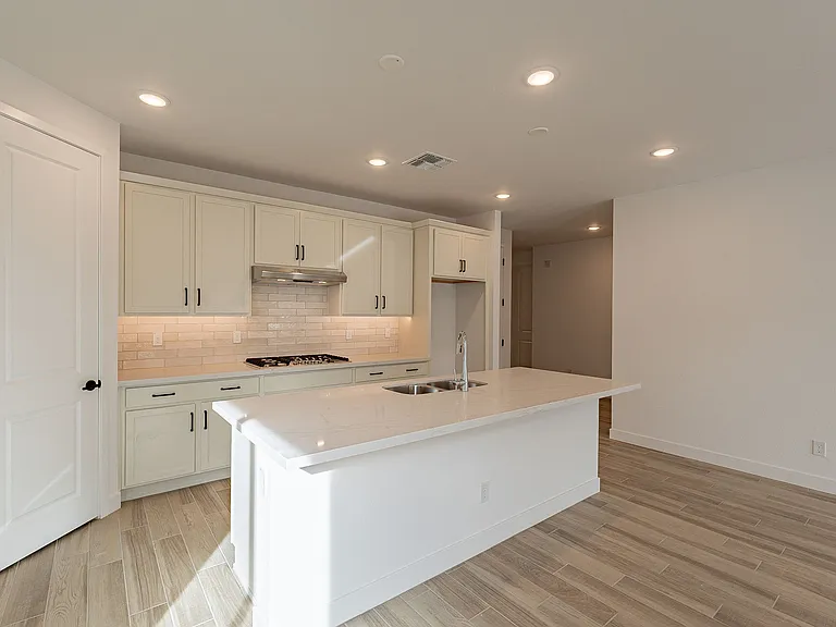 21411 W Meadowbrook Ave — Photo 10