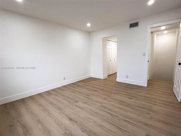 17911 NW 68th Ave #O207 — Photo 22