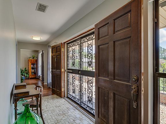 Entry_Foyer