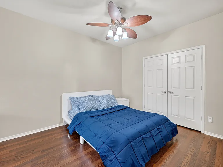 154 Castleridge Dr #B — Photo 13