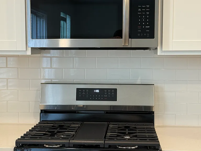 6337 Fairfax Ct — Photo 8