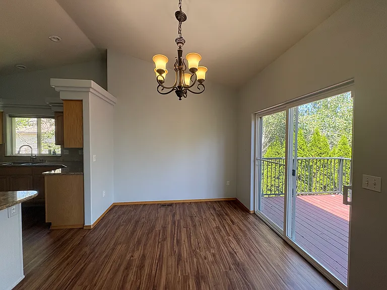 110 W Moran View Ave — Photo 8