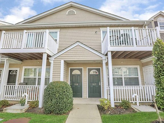 3rd image of 317 Willow Ln #318