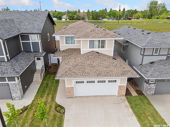 2nd image of 304 Pepper PLACE