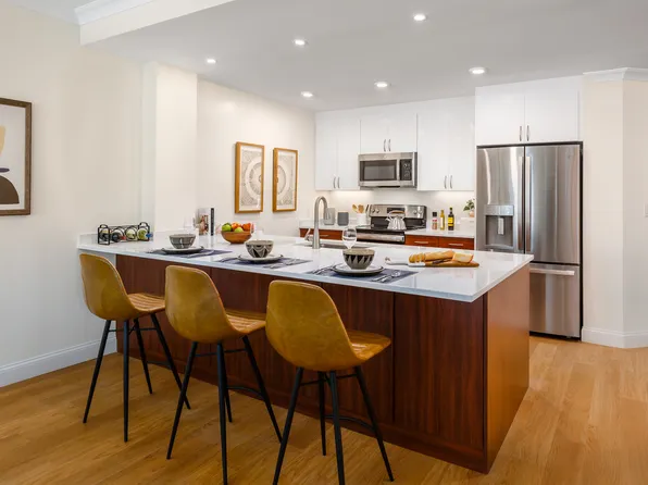 (undisclosed Address), Chestnut Hill, MA 02467