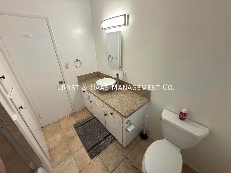 1325 E 7th St #2 — Photo 14