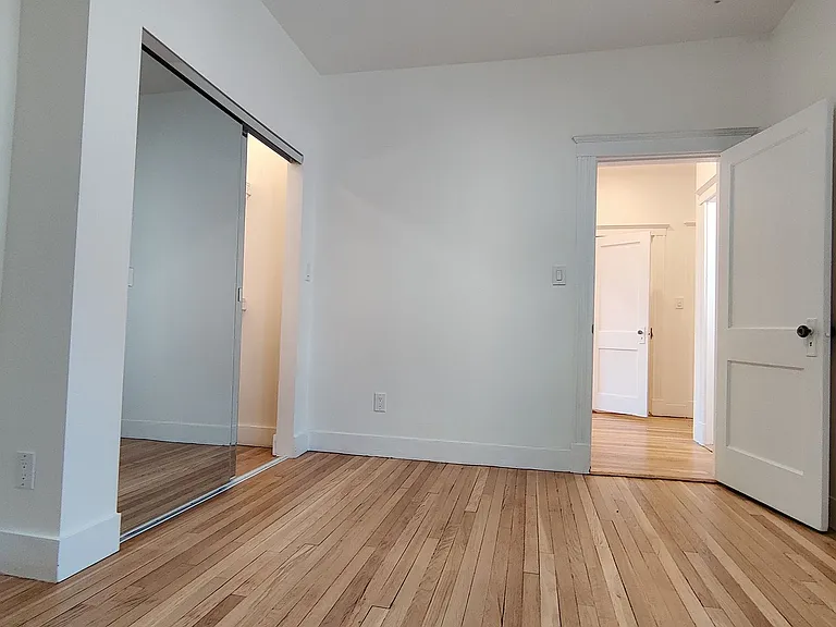 25 Mount Hood Rd #3 — Photo 6