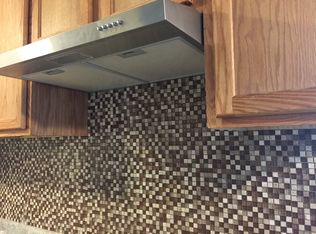 130 Amarillo Dr, Carpentersville, IL 60110