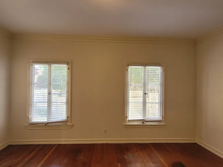 Reeves Apartments — Photo 31