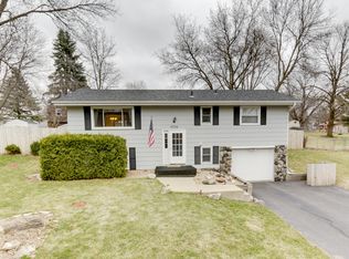 6734 Berkshire Ln N, Maple Grove, MN 55311