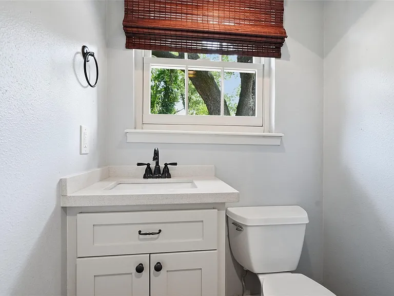 12435 Kimberley Ln — Photo 9