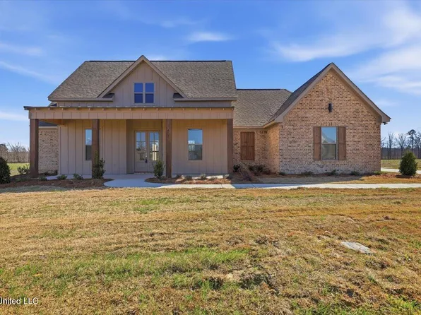 413 Lennon Ln, Brandon, MS 39047