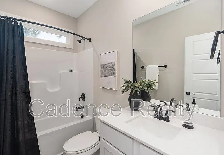 1733 Perimeter Loop — Photo 36