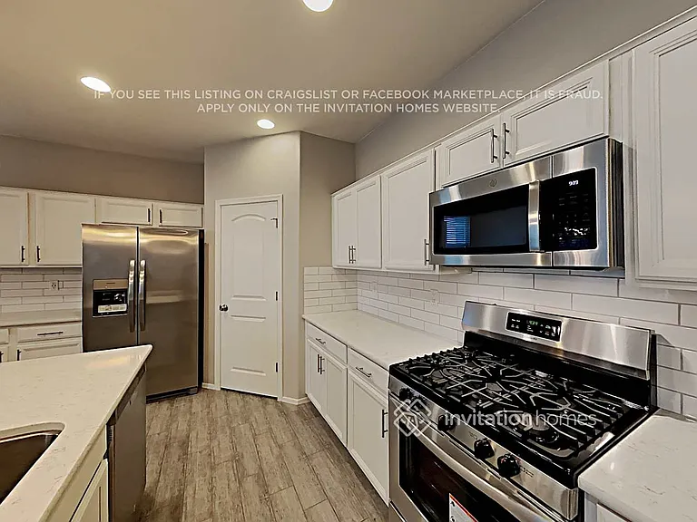1526 N Balboa — Photo 8