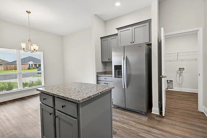 15740 Rachael Dr — Photo 9
