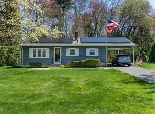65 Harwich Rd, East Longmeadow, MA 01028