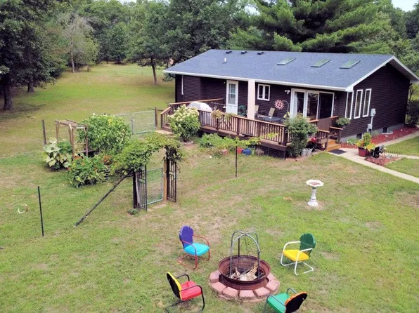 1825 13th Ave, Friendship, WI 53934