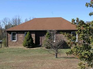2102 Lilac Rd, La Grange, KY 40031