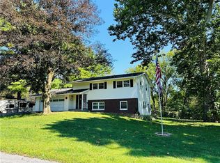 115 Whiteford Dr, Pleasant Valley, NY 12569
