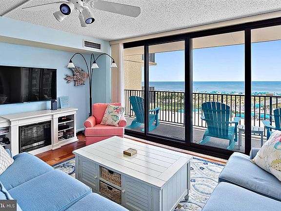 2nd image of 301 N Edgewater House 301N