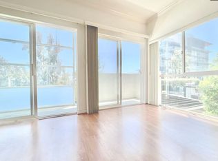 8411 De Longpre Ave UNIT 201, West Hollywood, CA 90069