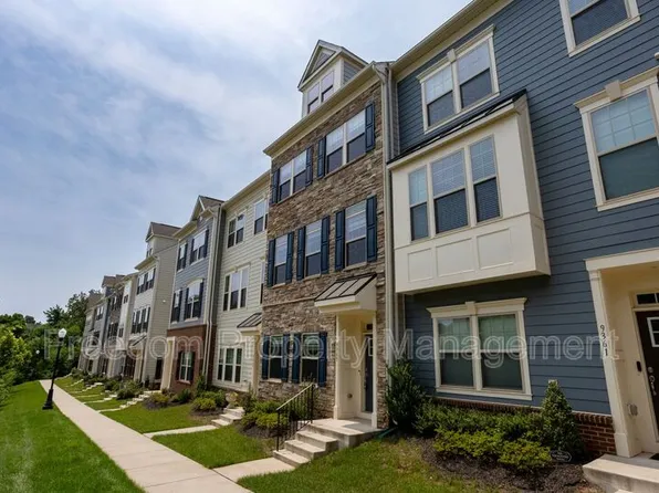 9365 Barnes Loop, Manassas, VA 20110
