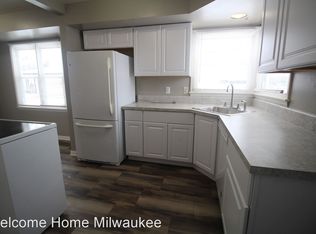 6480 N 81st St, Milwaukee, WI 53223