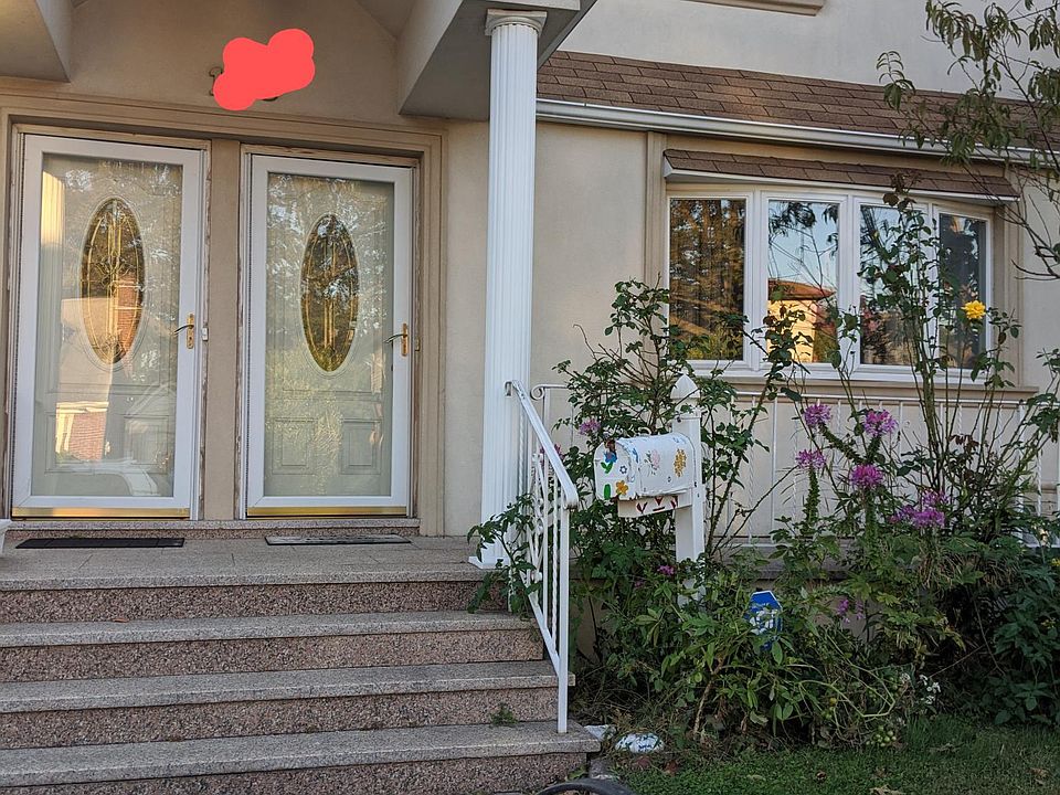 1st image of 126 Clemont Ave