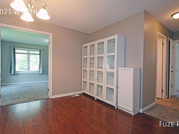 4th image of 1021 W 86th St