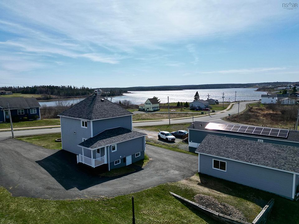 1st image of 93 Grandique Ferry Rd