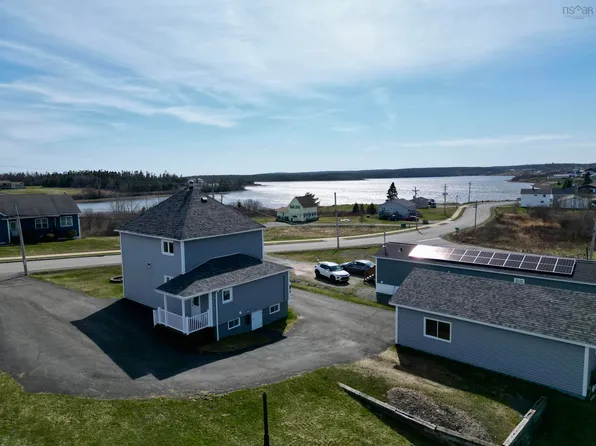 93 Grandique Ferry Rd, Richmond, NS B0E 1V0
