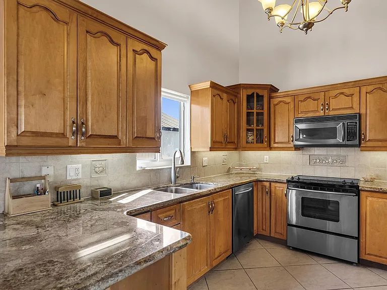 112 Seagull Ln — Photo 33