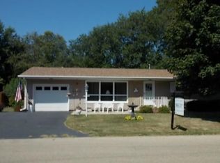 138 N El Vista Dr, Amboy, IL 61310