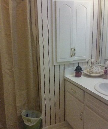 2nd image of 405 N Pointe Dr