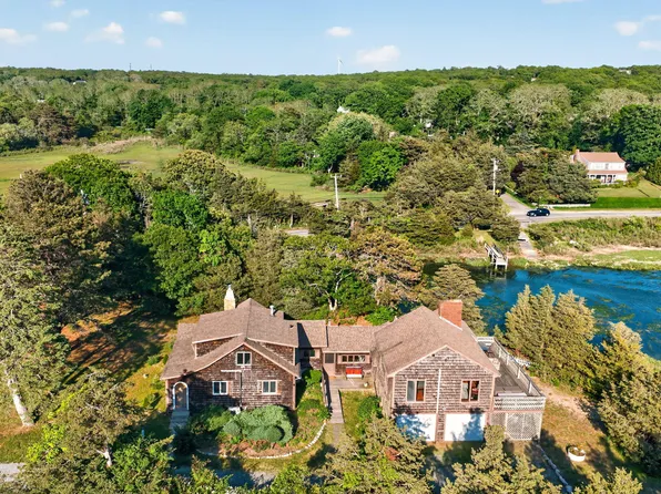 102 Nashawena Street, Falmouth, MA 02540