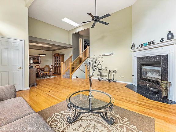 3rd image of 10936 Saffron Ct