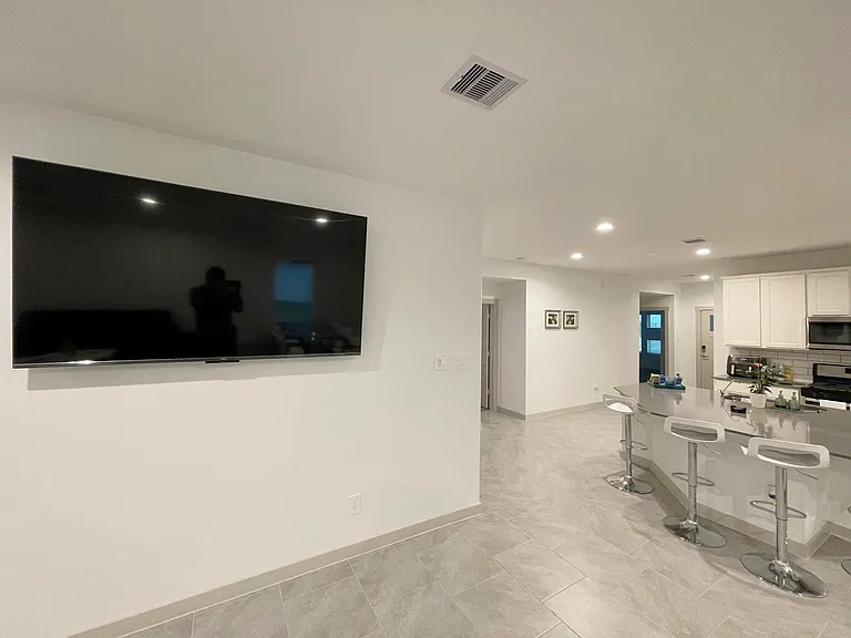 3902 Itzle Island Ct — Photo 11