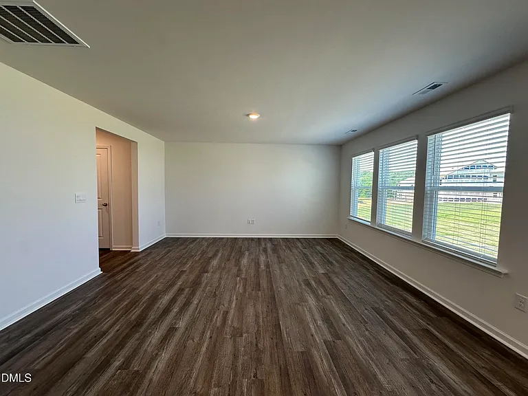 250 Bay Laurel Dr — Photo 7